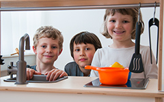 Kinder im Wartzimmer 2